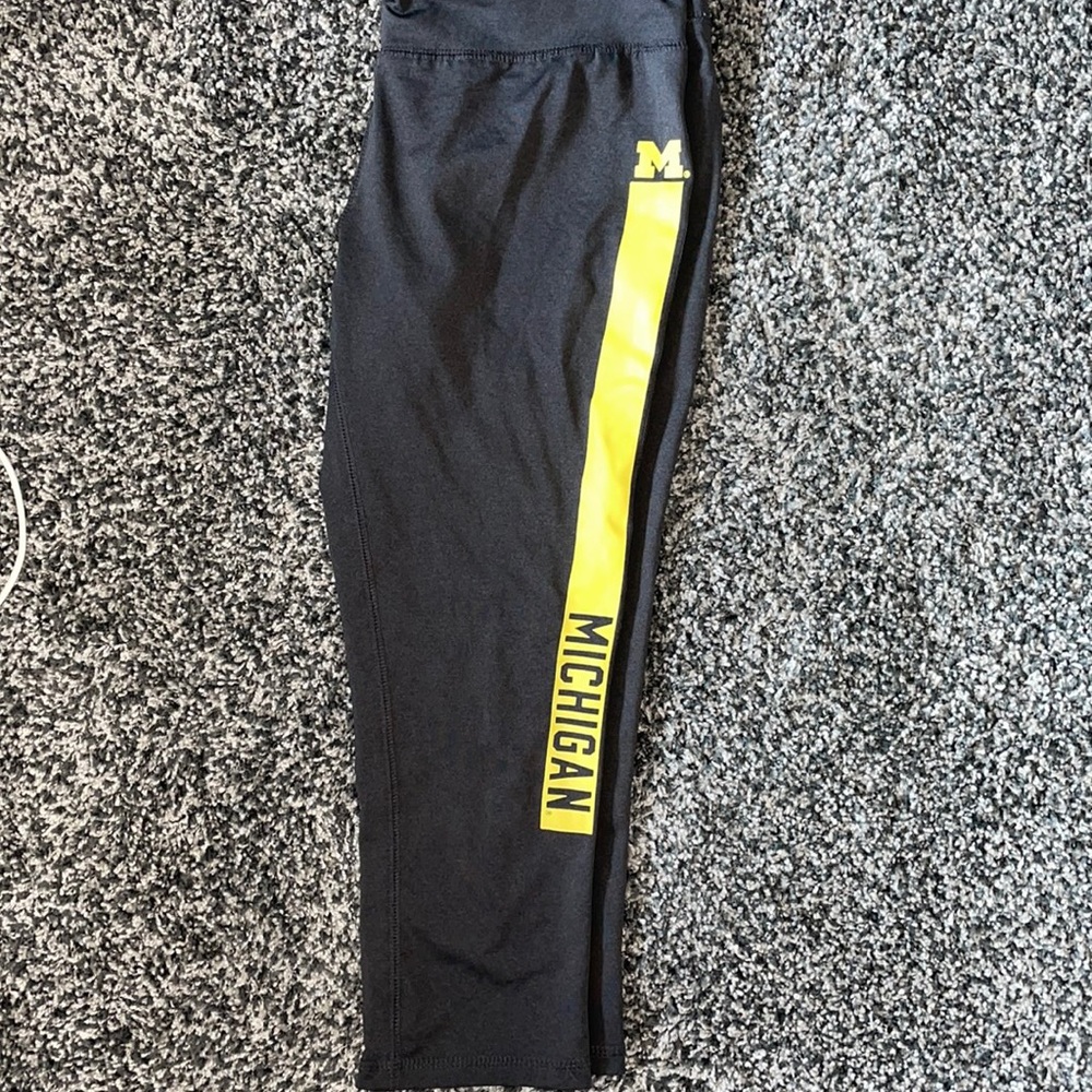 University of Michigan Capri Leggings